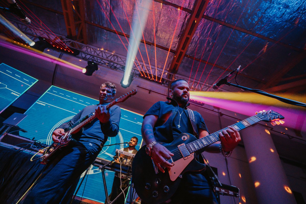 NikonIndia's tweet image. Where colour burns bright and shadows fall deep, the music owns the frame.

Shot by #NikonCreator Joel Shaman

Shot with:
Camera: #NIKONZ9
Lens: NIKKOR Z 14-30mm f/4 S

For information on products, offers and more, visit nikon.co.in
#NikonIndia #NIKKOR #Nikon