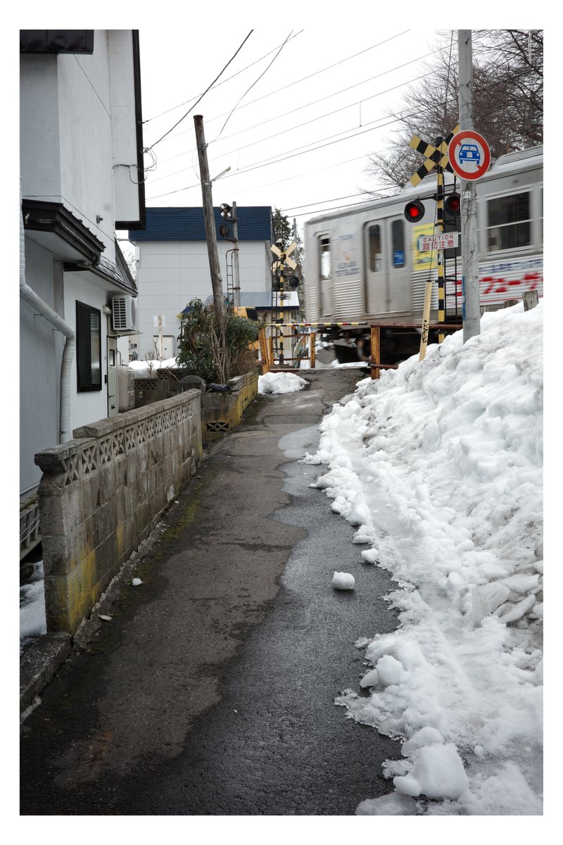 小径　春まだ遠く
#GR3x