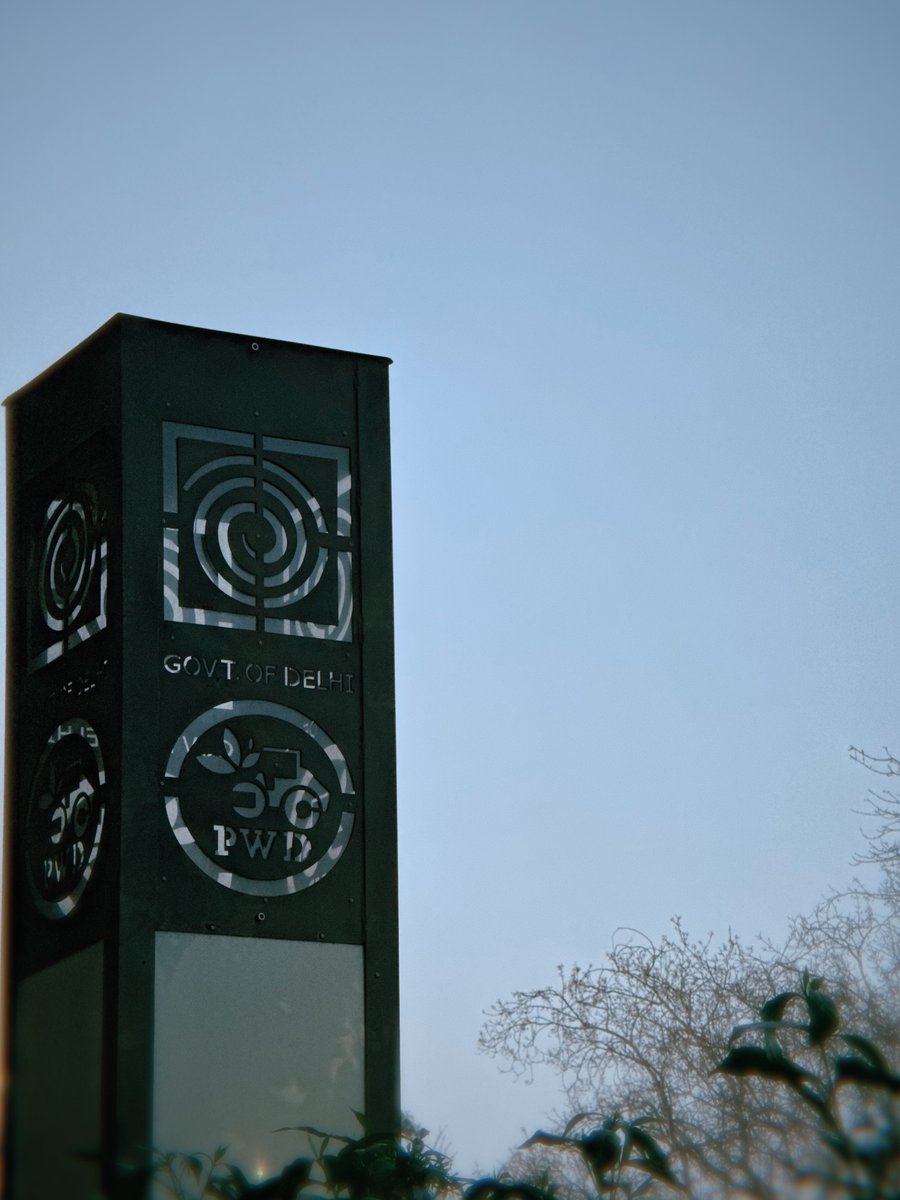 #ShotOniPhone scenes around delhi on an evening stroll