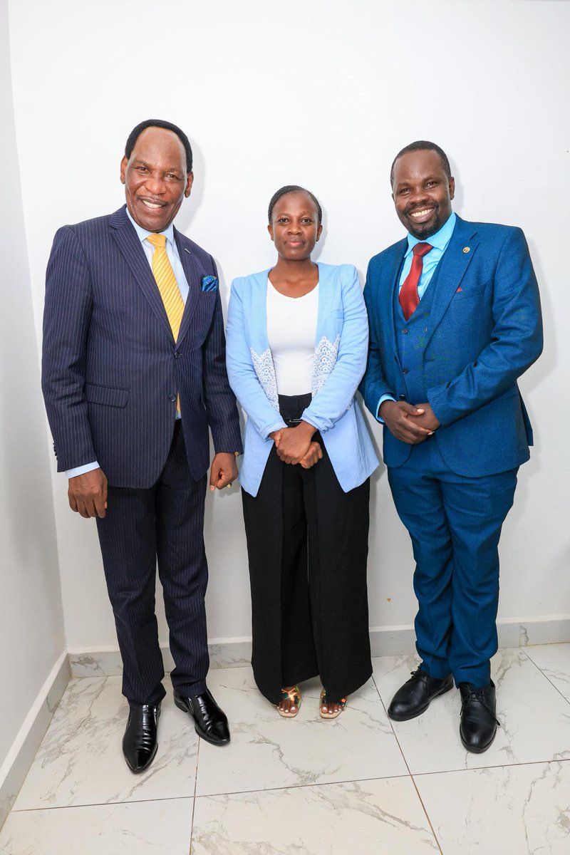ClintonLion100's tweet photo. Oracom Group is redefining the music industry! Our CEO, Alphonce Juma, is steering the MEMA Awards powered by #DigitallyFitAwards ensuring artists gain recognition and digital empowerment. Oracom is gifting FREE .co.ke domains to creatives. #OracomGroup https://t.co/iA7Yl1qRaW