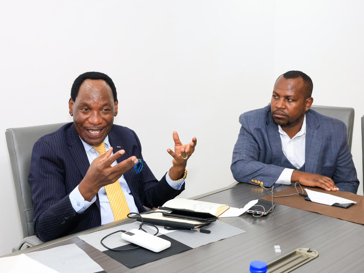 ClintonLion100's tweet photo. Oracom Group is redefining the music industry! Our CEO, Alphonce Juma, is steering the MEMA Awards powered by #DigitallyFitAwards ensuring artists gain recognition and digital empowerment. Oracom is gifting FREE .co.ke domains to creatives. #OracomGroup https://t.co/iA7Yl1qRaW