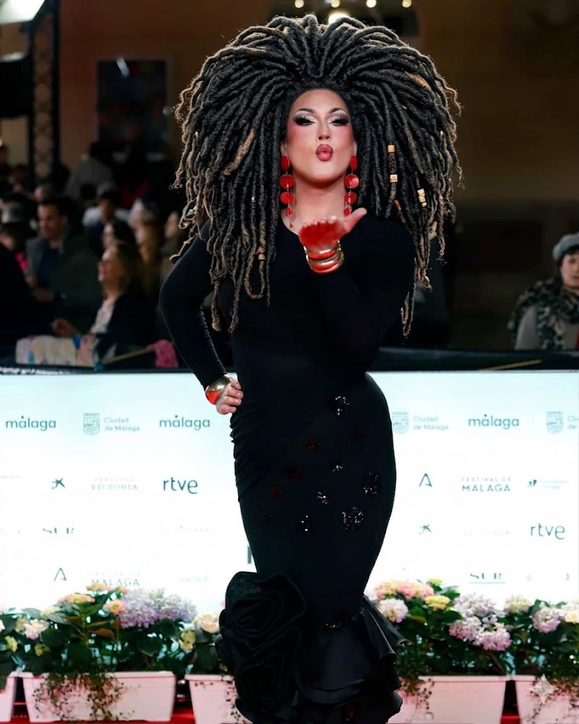 virtual_manu's tweet photo. 📸| Lola Spain stuns at the 2026 Oscar Award's red carpet https://t.co/HWKEgLtr3P