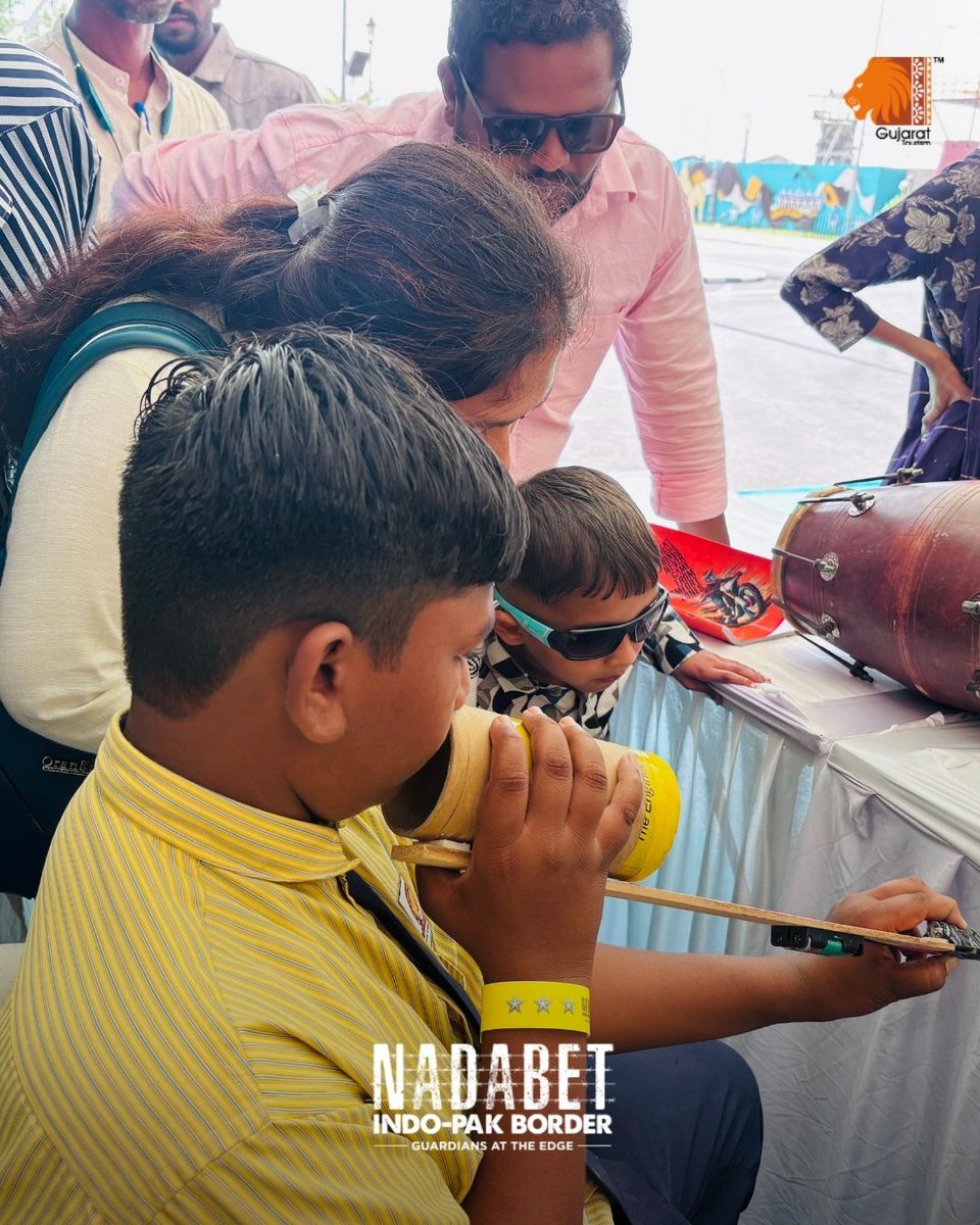 VisitNadabet's tweet photo. Young minds shined at Nadabet Indo-Pak Border as primary school students showcased creative science and technology projects on National Science Day, inspiring visitors with their curiosity and innovative ideas.

#NationalScienceDay #Nadabet #YoungInnovators #ScienceProjects https://t.co/cKCoiGcdJq