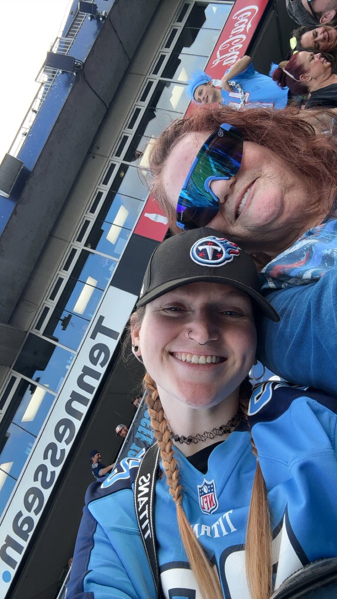 allie🌻 tweet media