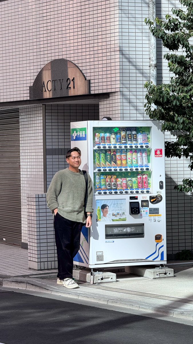 visio_dinata's tweet photo. 何が好き？ https://t.co/Ek9AyV9diq