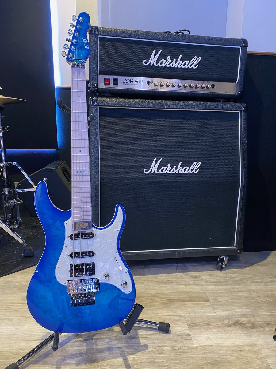 こころ tweet media