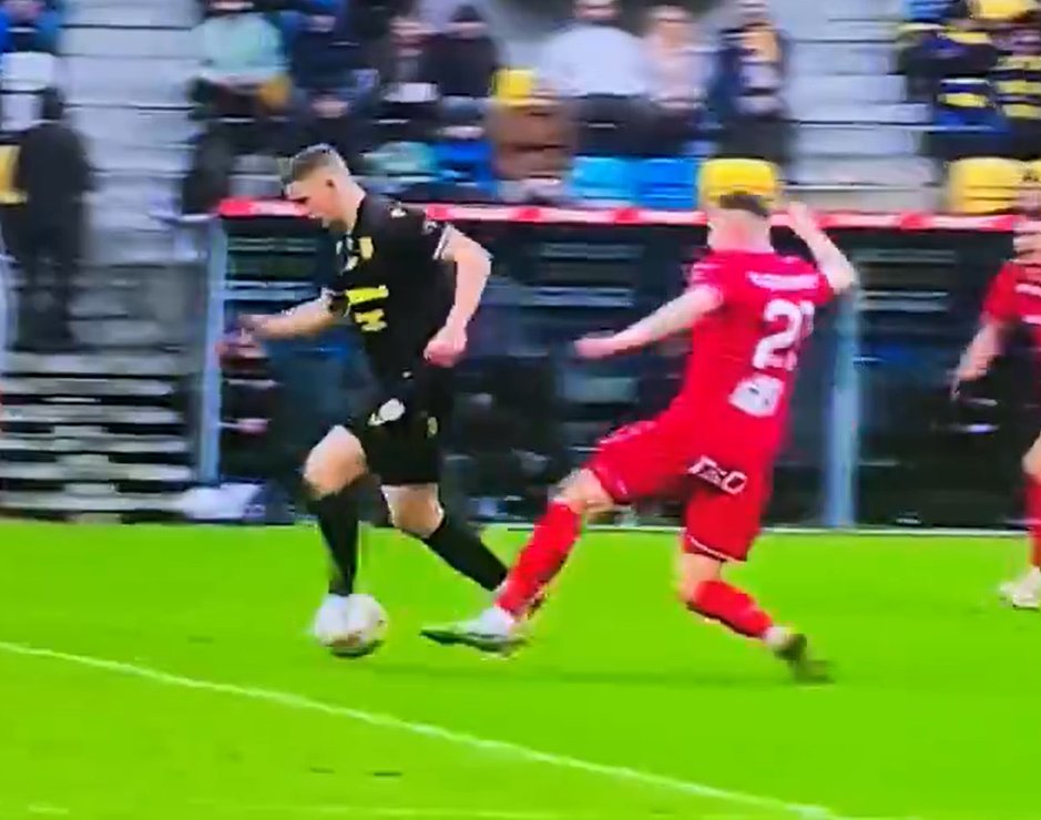 Sympatyczny Komentator znad morza tweet media