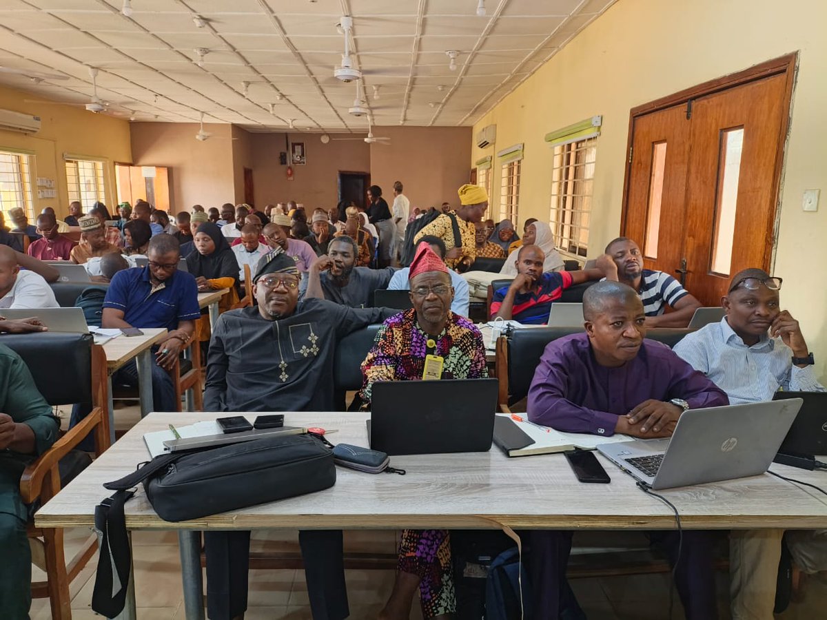 SchoolTry tweet media