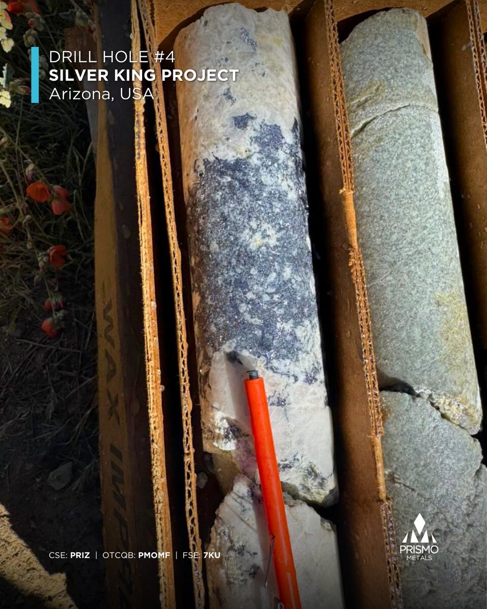 PrismoMetals's tweet photo. 📸 First look at the core from Drill Hole #4 at Silver King!

Our Phase 1 drill program is advancing rapidly, with the rig already pulling core from Hole #4. At 321 feet (~98 m), we are seeing exciting visual confirmation of sulphides in quartz.

$PRIZ #Mining #Silver https://t.co/3KFbAOOg0q