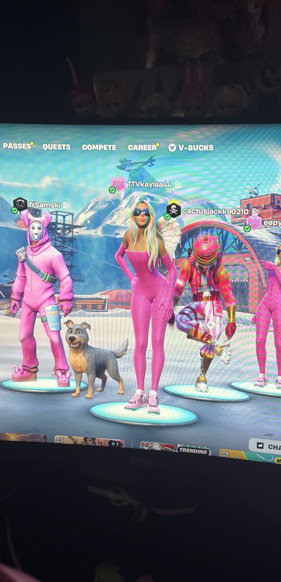 Kaylaa44 tweet media