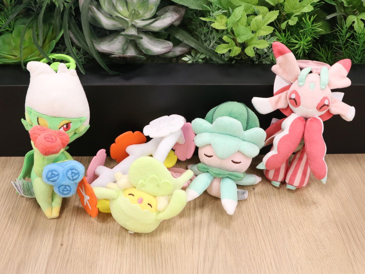 香り付きマスコット　ロズレイド　ラランテス　キュワワー　カリキリ　４体セット 🌸🌷🌼🌹🌻🌺🏵️ 香り付きマスコット みだれざき