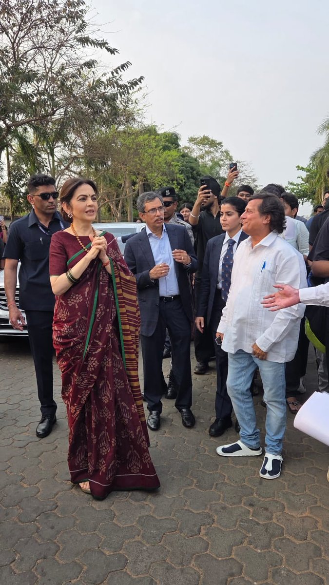 SinghShikta's tweet photo. A moment of inspiration for everyone witnessing #KISSHumanitarianAward recipient Smt. Nita Mukesh Ambani being honoured.
@KISSFoundation @achyuta_samanta https://t.co/suEpn7NJDW