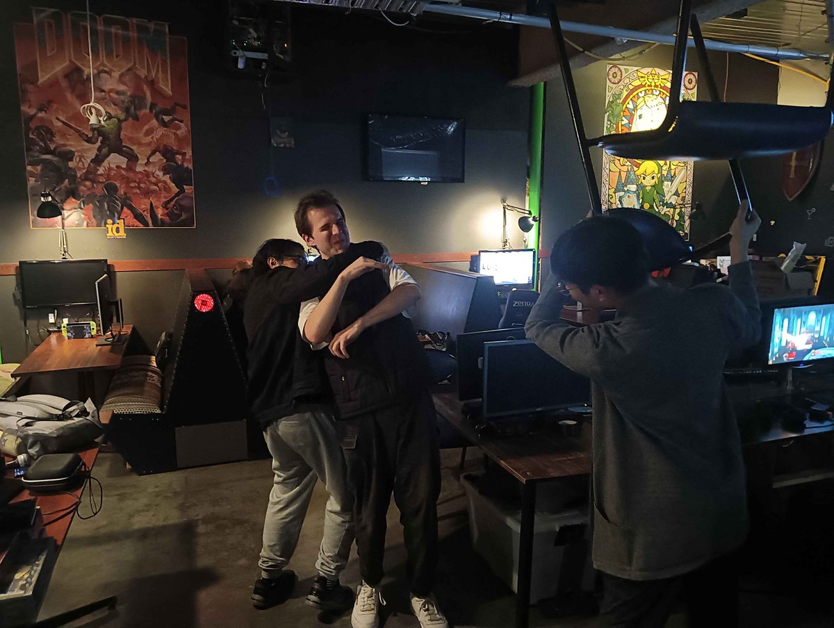 Vic Smash tweet media