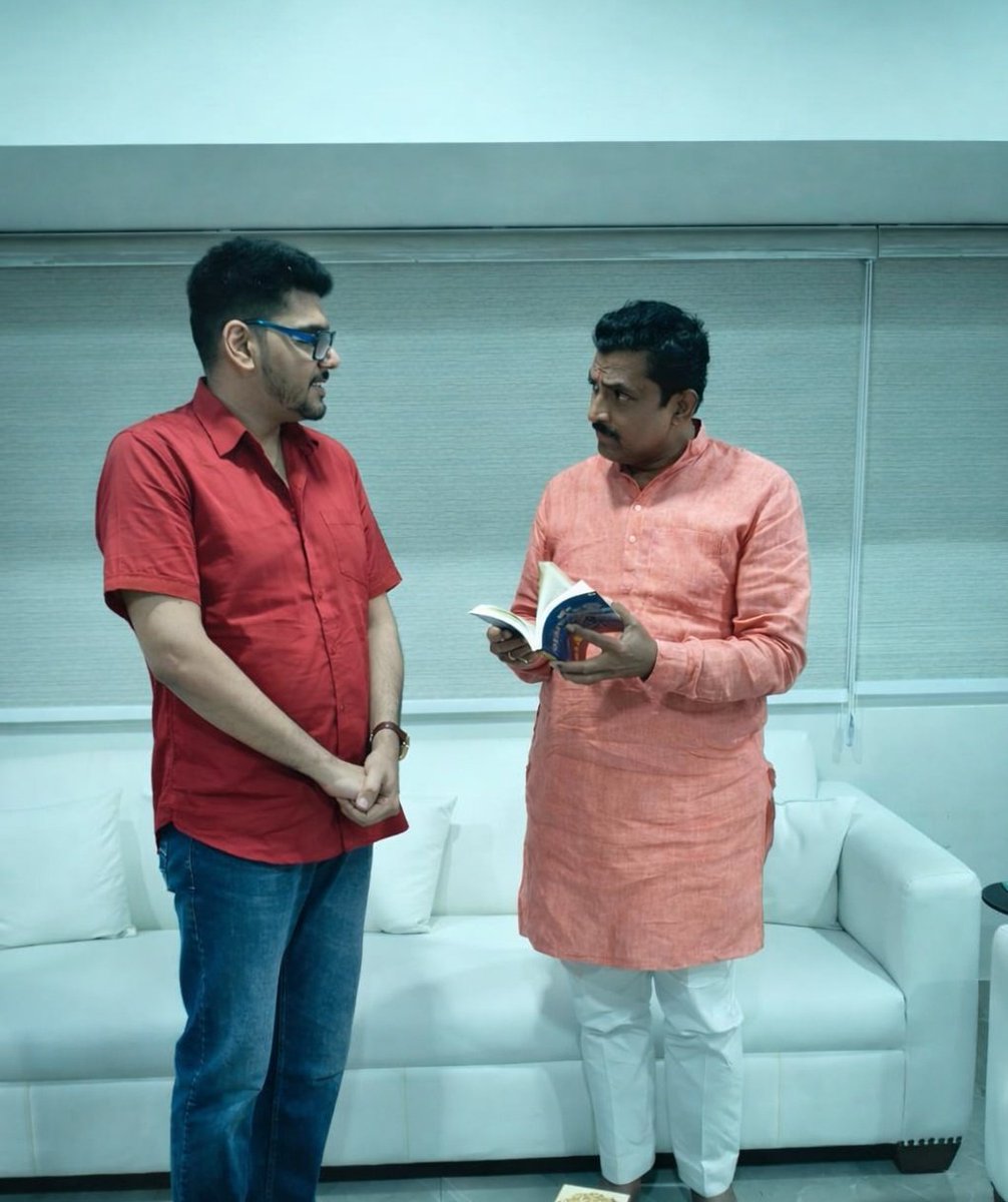 Anshulspiritual's tweet photo. Honoured to present my book #Shivayan to @PMuralidharRao Ji, National General Secretary of the Bharatiya Janata Party.
A respected leader with deep understanding of India’s civilizational ethos. Grateful for the interaction. https://t.co/28HLN7RNbJ