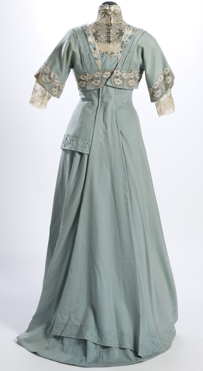Afternoon dress, 1911. Sörmland Museum.