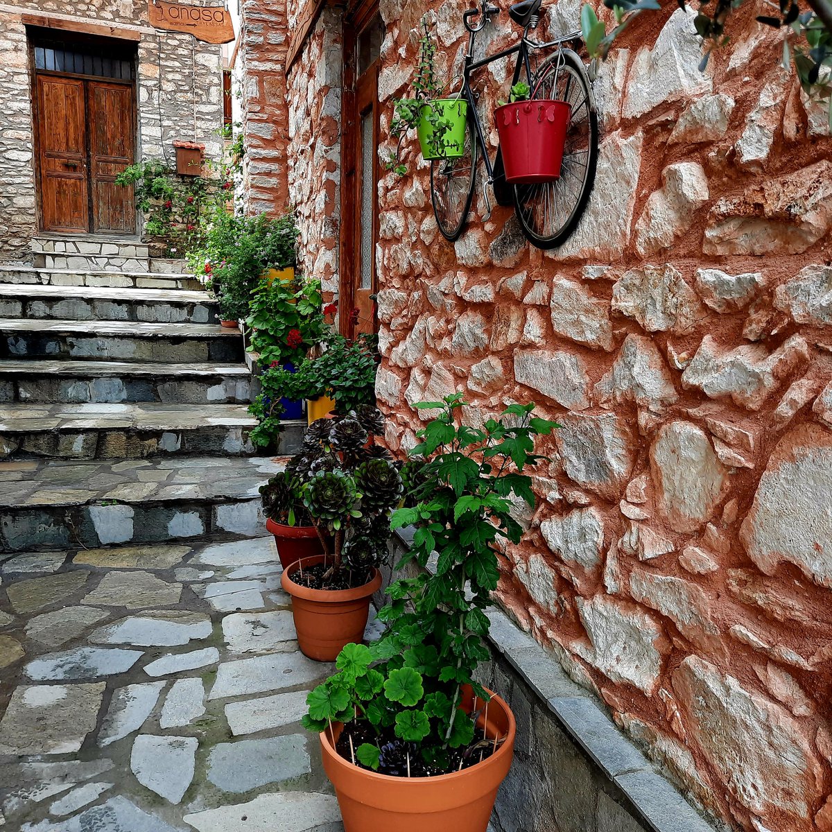 ARTMEDIATEO 🔺️🔴🔺️ tweet media