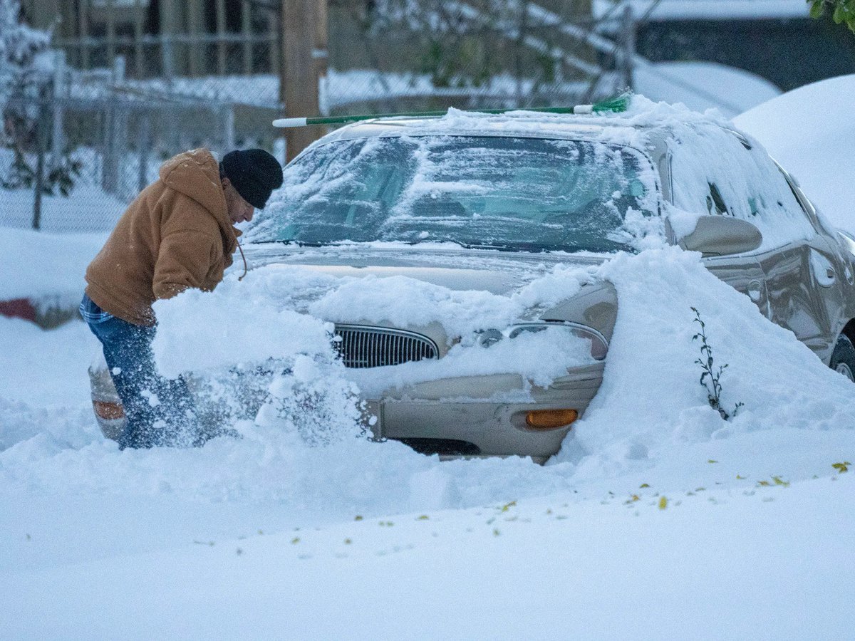 1000 curses on you Punxsutawney Phil. We thought this was over. Springtime in Wisconsin... #badgergames