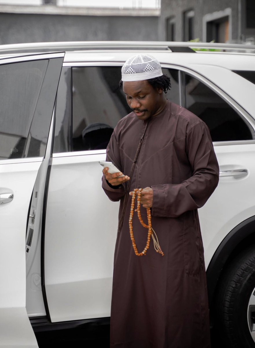 YL_IN_LAGOS tweet media