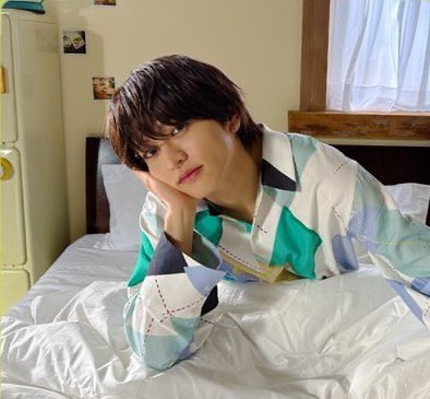shutonyan___'s tweet photo. ねえマジで今これで😭💛💛💛しゅうとくんがたまに見せる特大えろ兄さんフェイス😭💕💕💕💕さきのだいすきなしゅうとくんでほんとにテロップがさきの気持ちを全部表してくれてる😭😭🔚timeleszに入ってきてくれて生まれてきてくれてアイドル続けてくれて出会ってくれてほんとにありがとう😭♡だいすき https://t.co/89cF1J4jJP