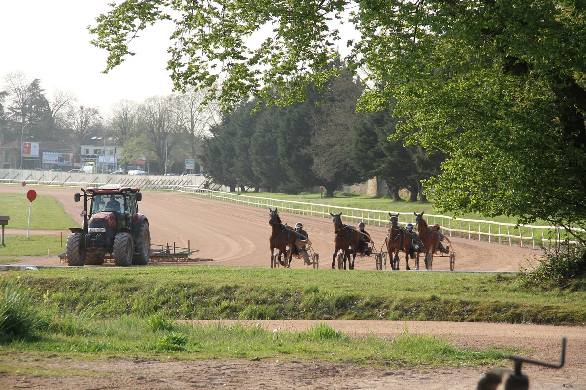 Domaine de Grosbois tweet media