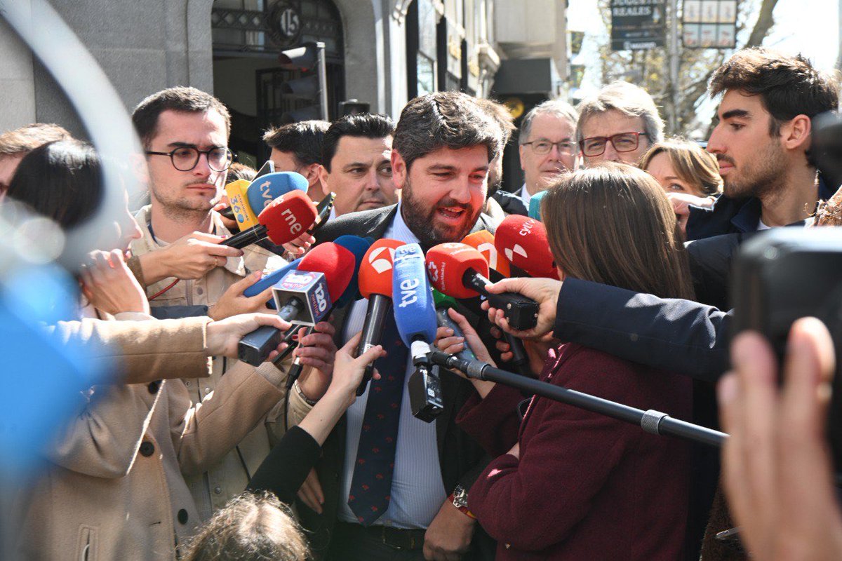 Fernando López Miras tweet media