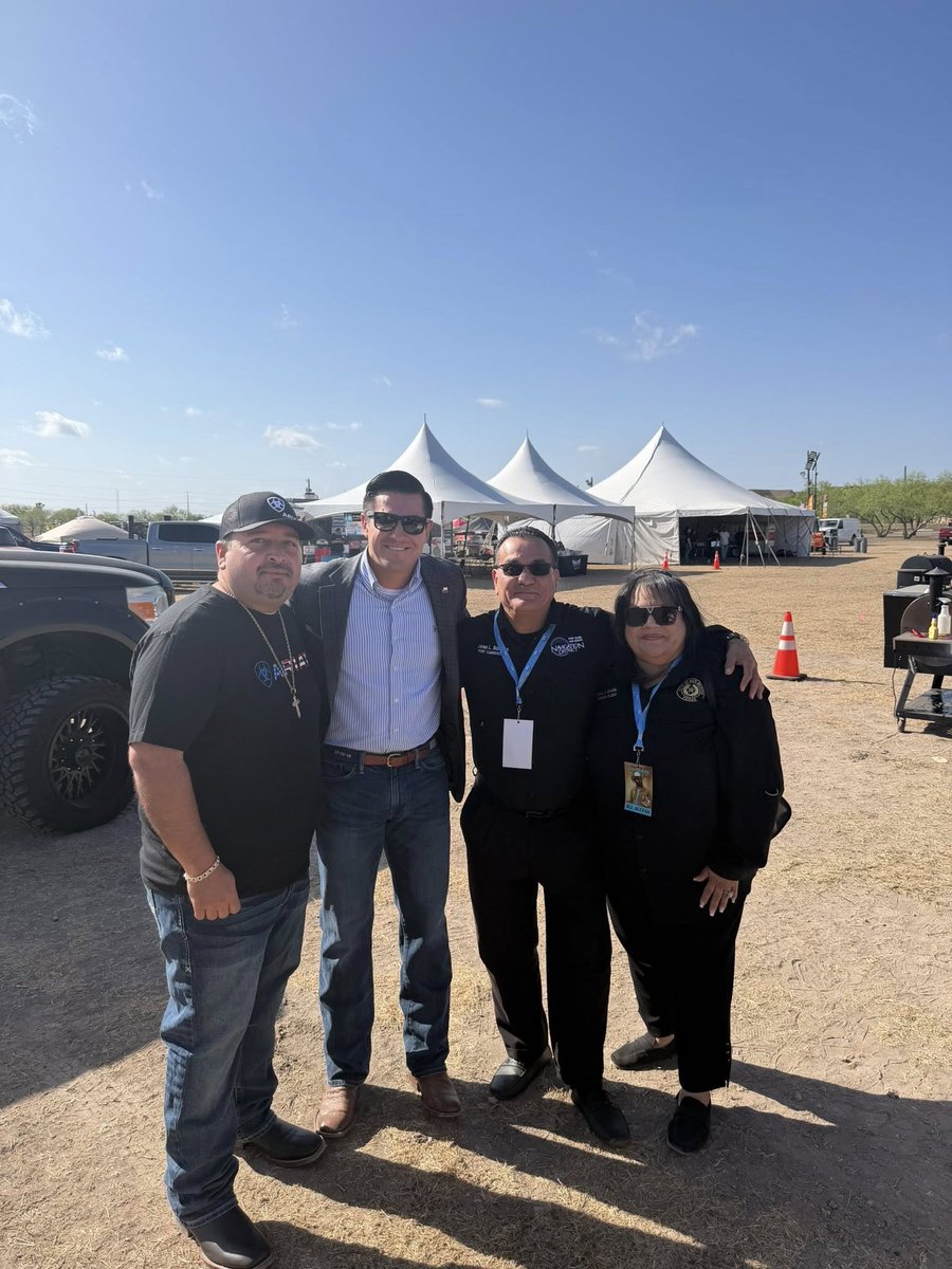 Eric D Flores tweet media