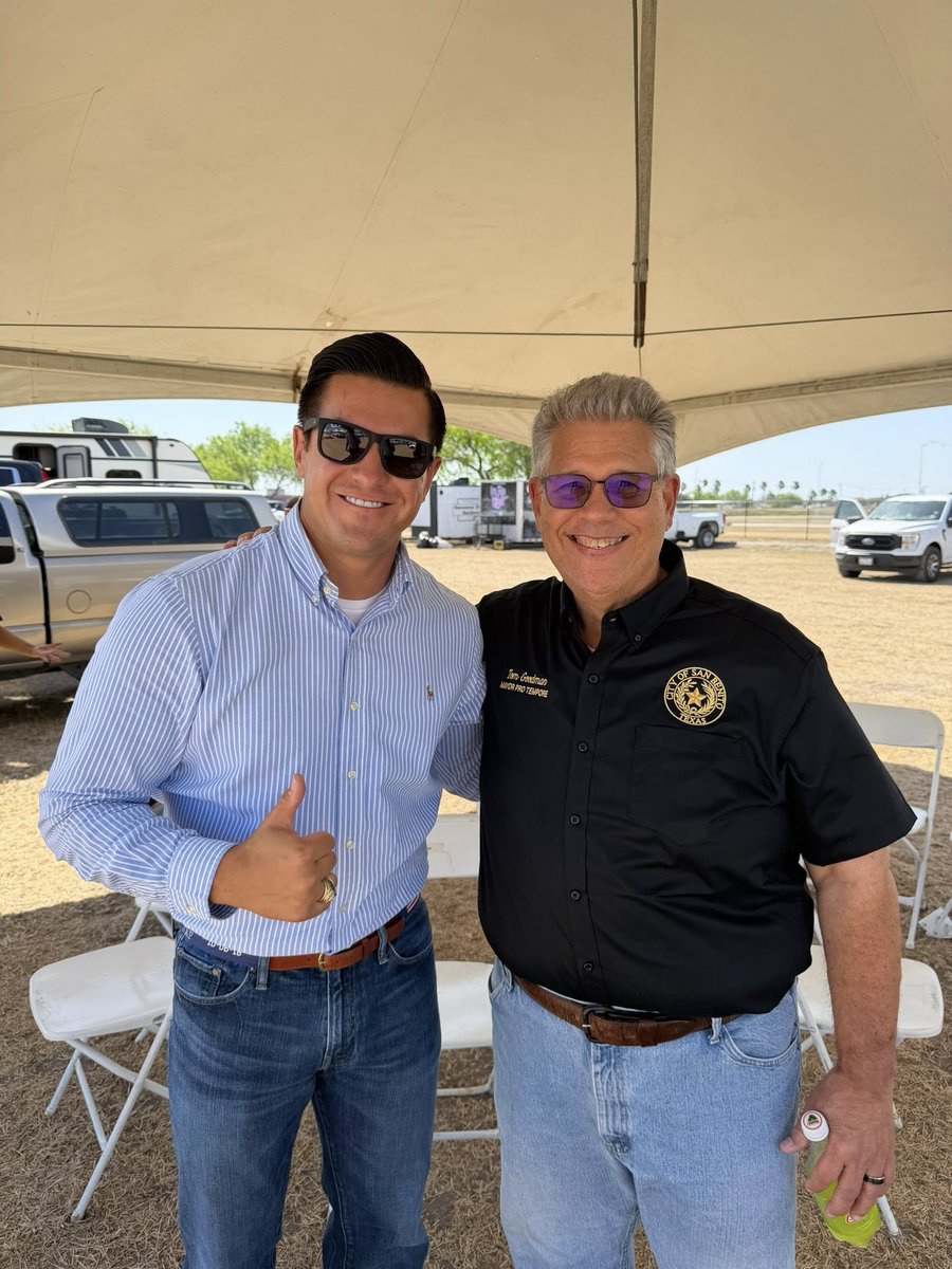 Eric D Flores tweet media