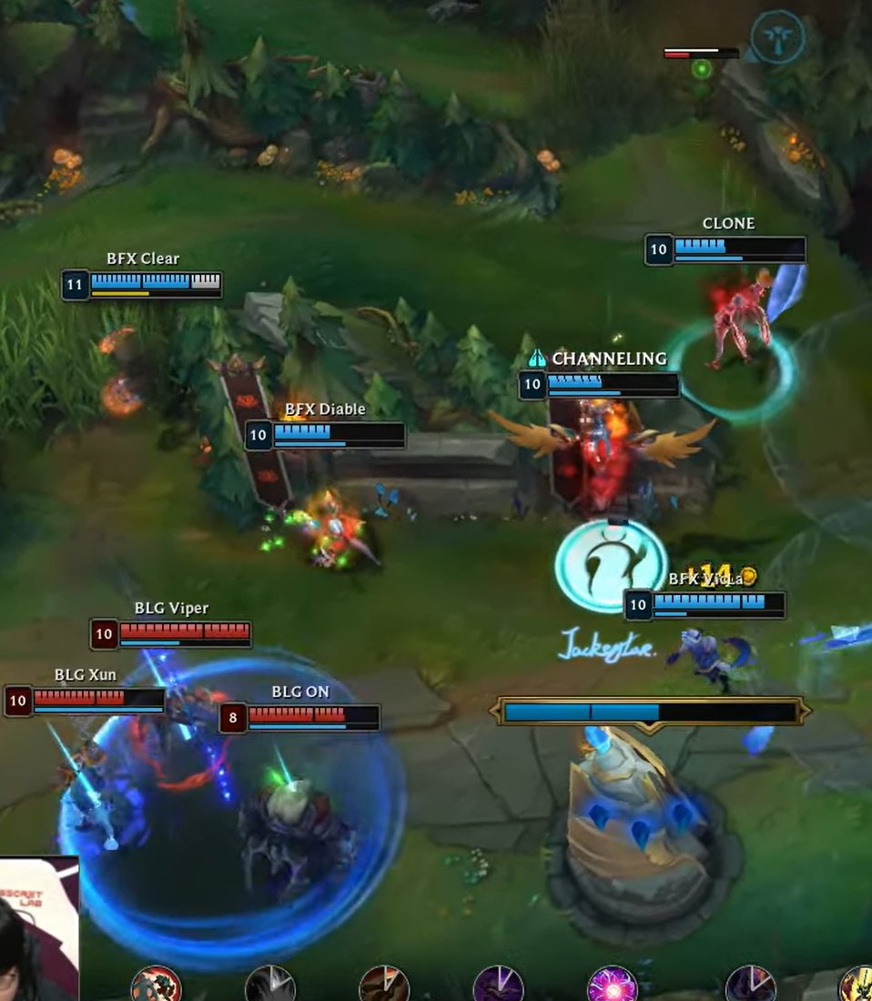 LoL Esports tweet media