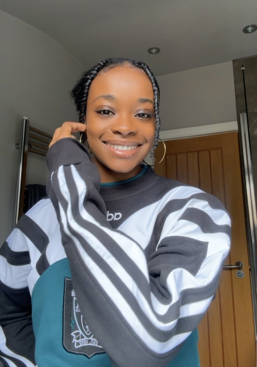 𝙀𝙡𝙨 𝙀 tweet media