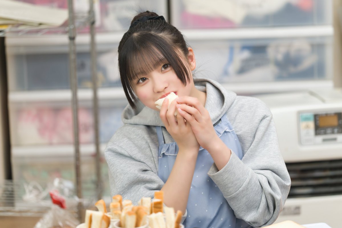 LP研修生 あゆ tweet media