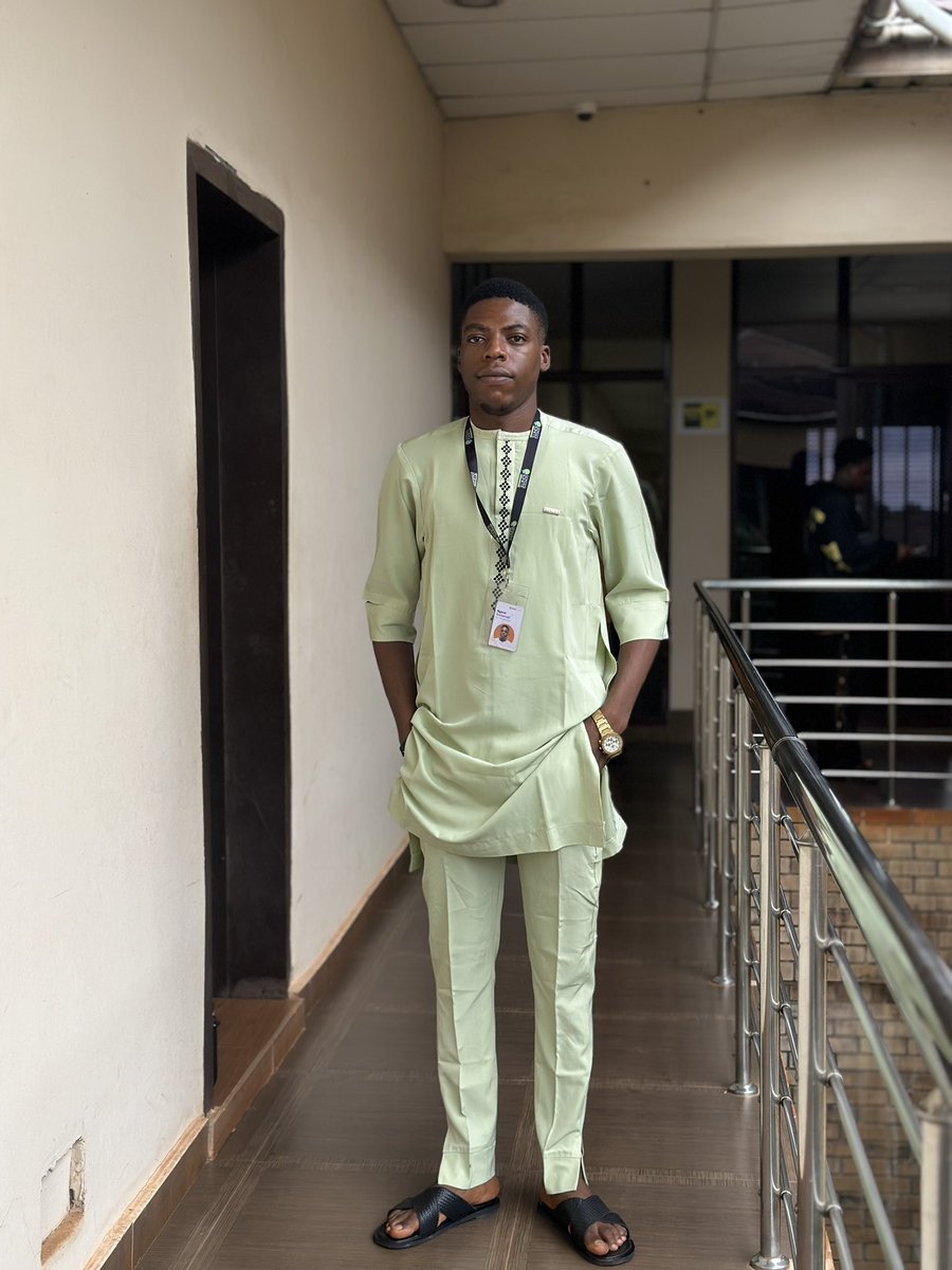 Emmy Codes 🪖🚀👨‍💻 tweet media