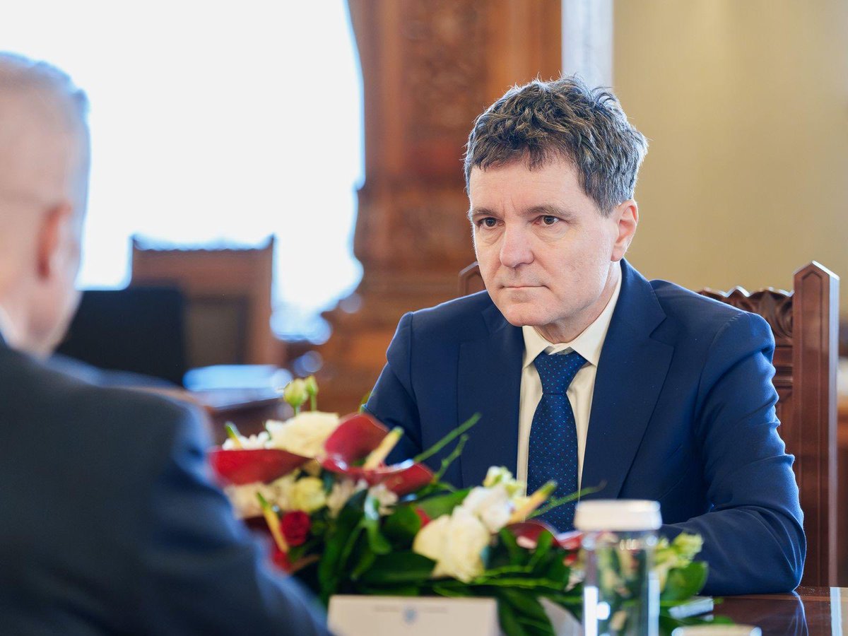 Nicușor Dan tweet media