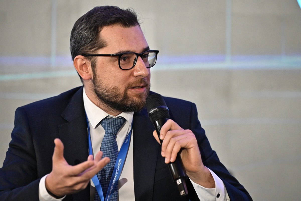 armembro's tweet photo. 🗓️March 12
🇦🇲 Ambassador @tigrangalstyan took part in the panel discussion “Science Diplomacy, Research and International Cooperation in the Dual-Use Domain” during the Digital Innovation Summit 2026 (@DISB_ro) in Bucharest 🇷🇴 organized by @ICIBucharest https://t.co/l6YYaDS7Vk