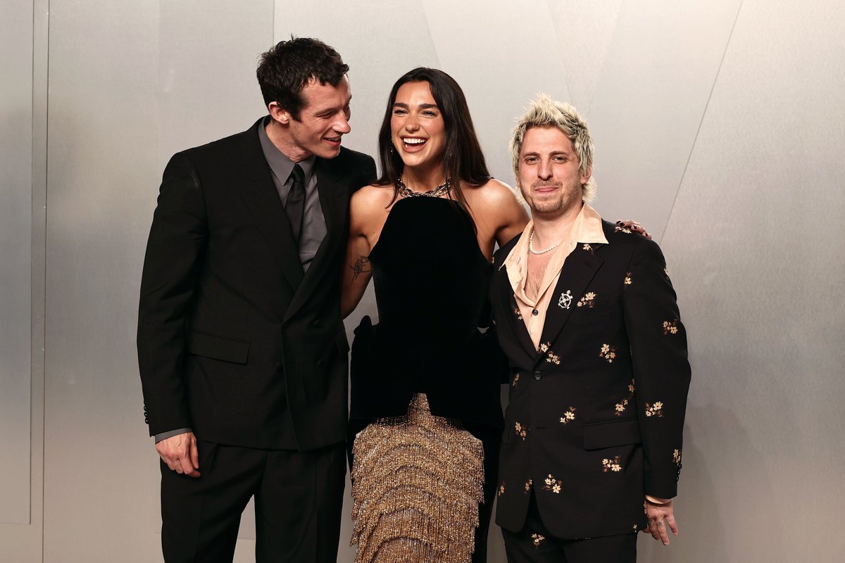 dua source tweet media