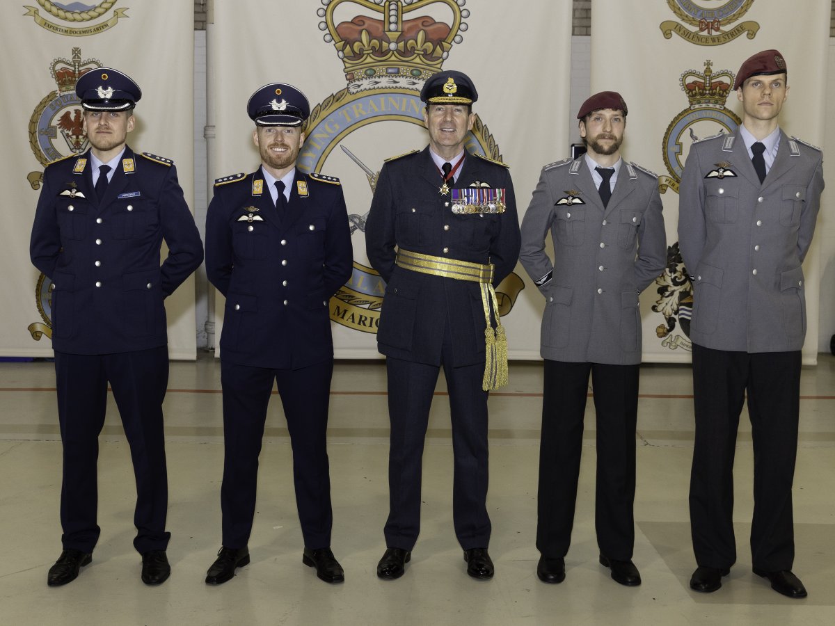 RAF Shawbury tweet media