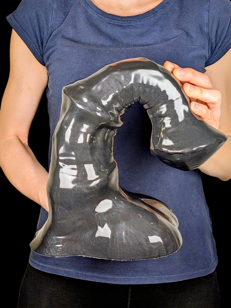 Deep Pleasure Toys tweet media