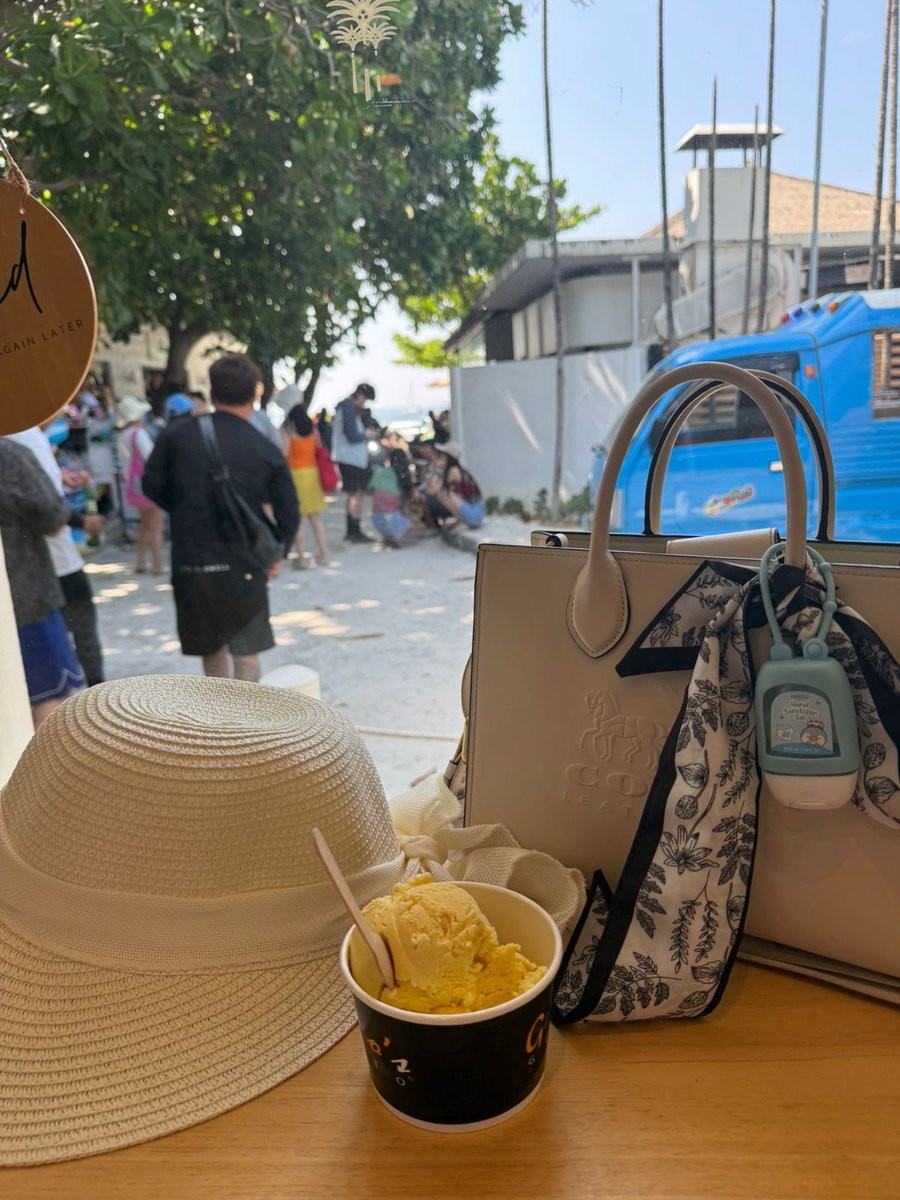 Kashish.hl tweet media