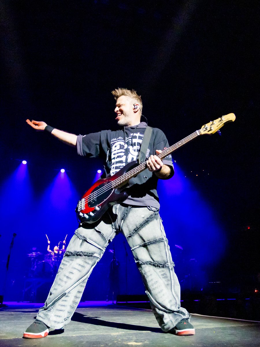 Heritage Bank Center tweet media