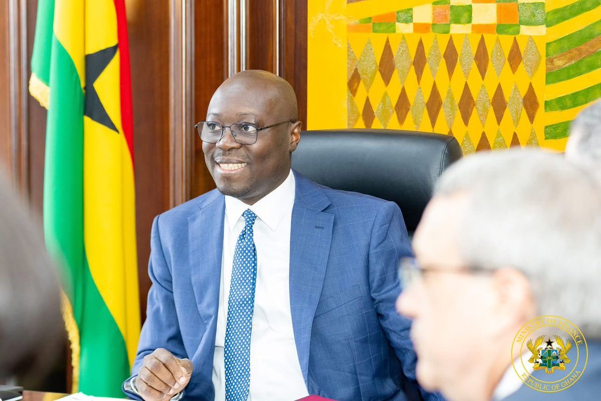 ๐๐๐๐-๐๐๐๐๐. tweet media