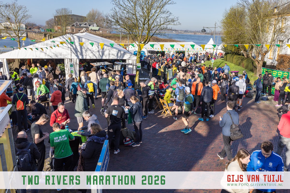 Foto's rondom startgebied van de Two Rivers Marathon te Zaltbommel.
Linkje naar de foto's >>>>   tinyurl.com/3te68vjm
