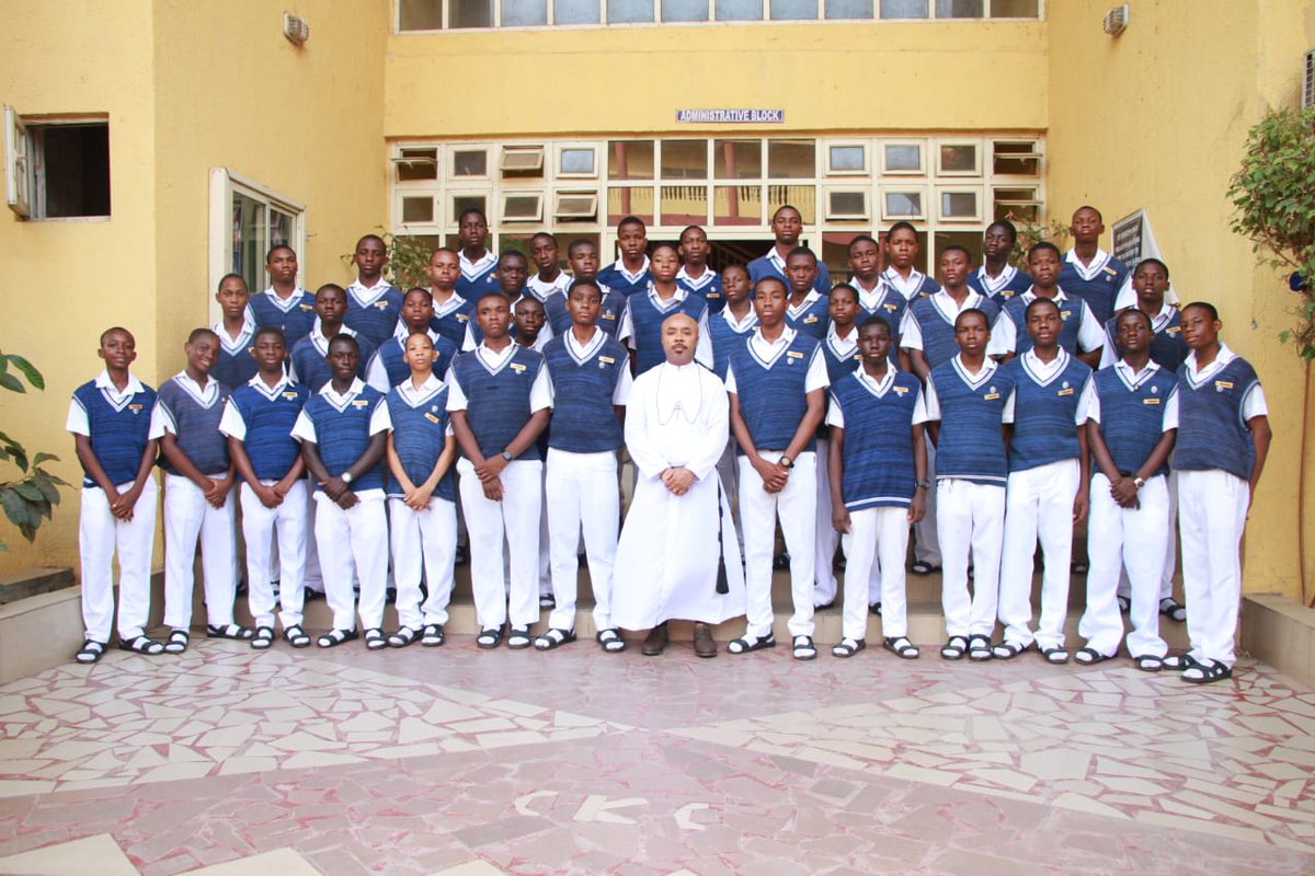 ckc_abuja's tweet photo. It’s official!Meet our newly inaugurated school prefects ready to lead and inspire. 🎓✨
Congratulations to them! 👏

#StudentLeadership #NewPrefects. https://t.co/J9R96nwtmr