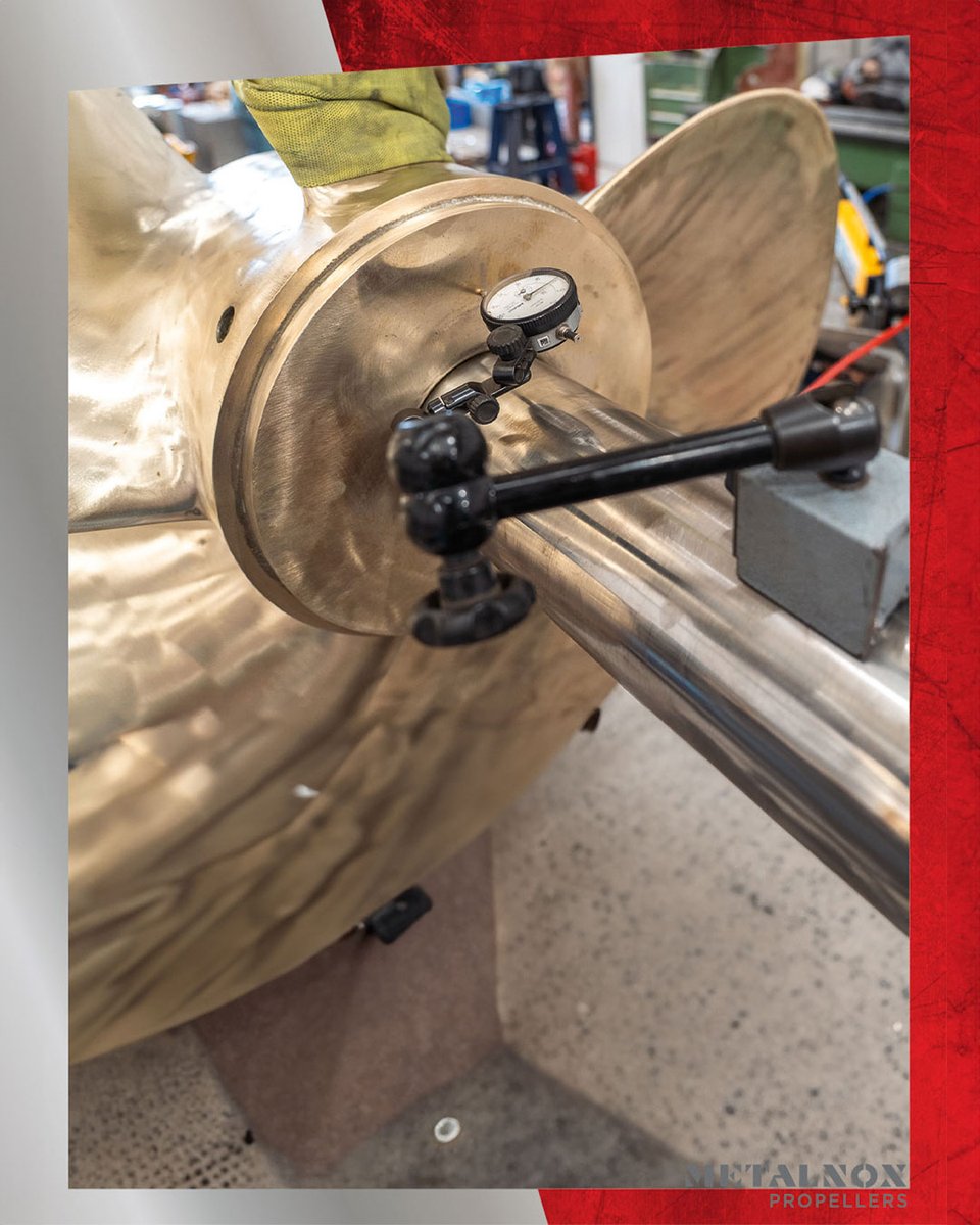 If you need to align or install your propulsion system, our team is ready to do it with the precision the sea demands. In this case, we carried out the alignment of a propulsion shaft line with hydraulic propellers, accurately measuring the propeller adjustment level to ensure