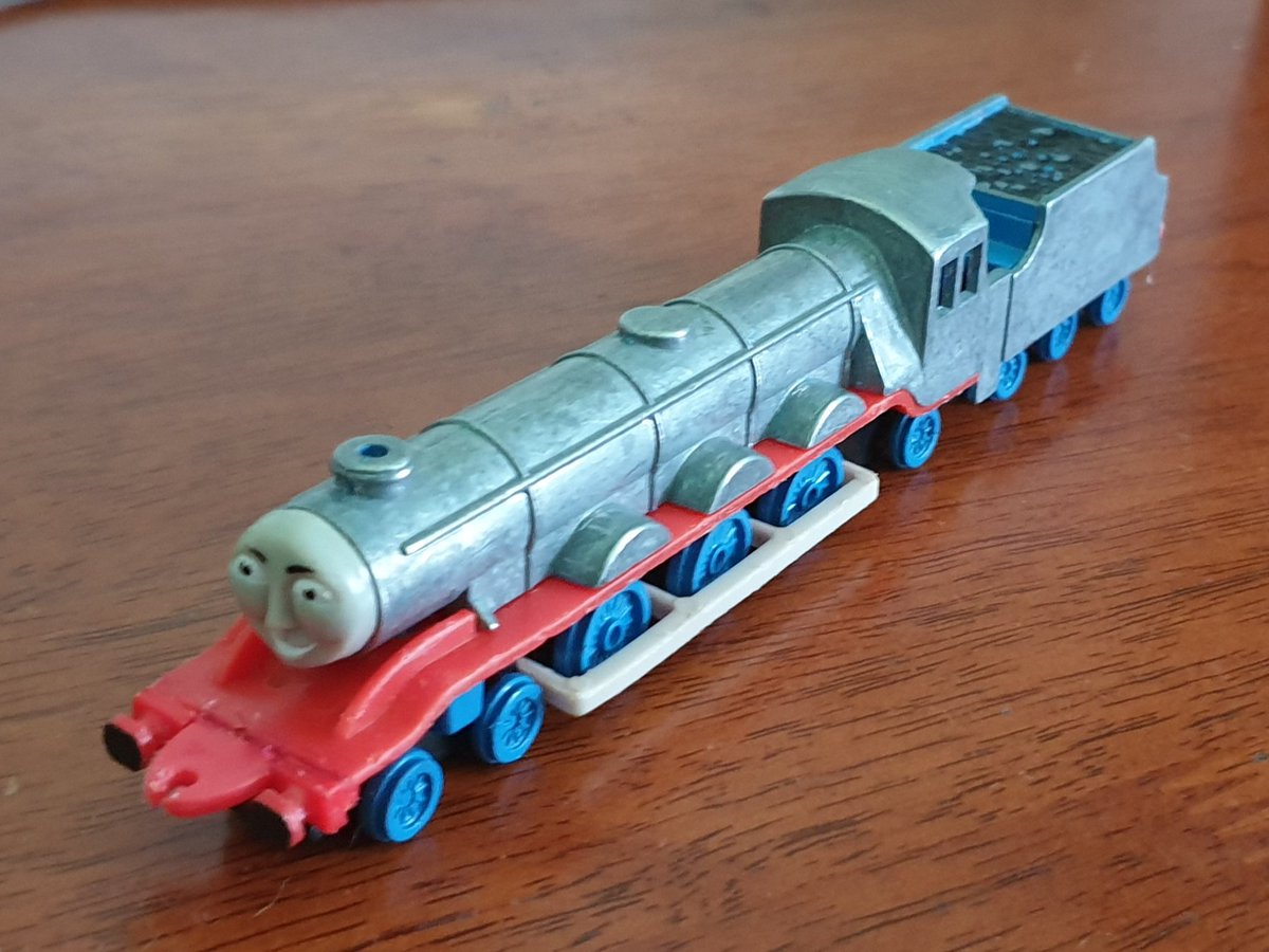 charteruse tweet media