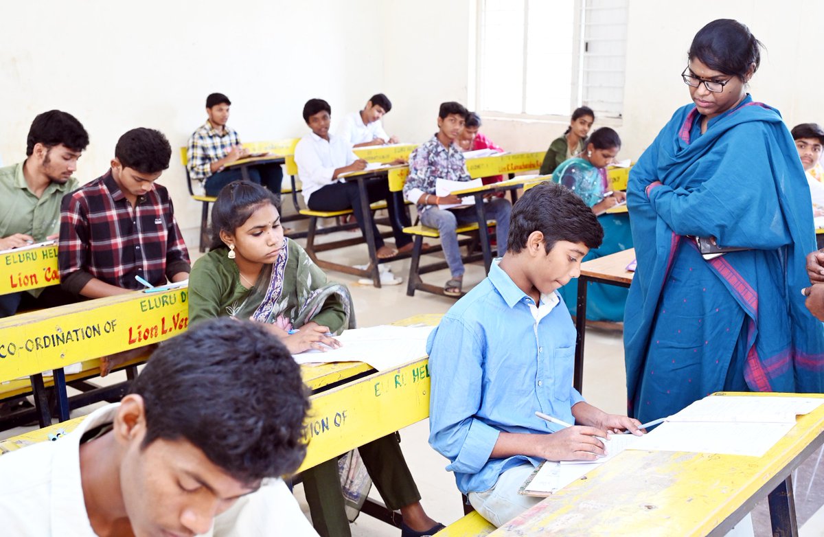 District Collector Eluru tweet media