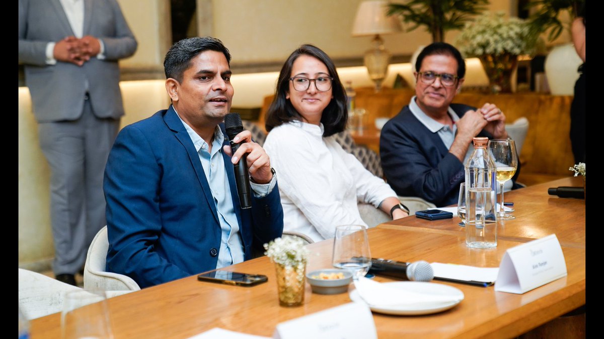 Locobuzz tweet media