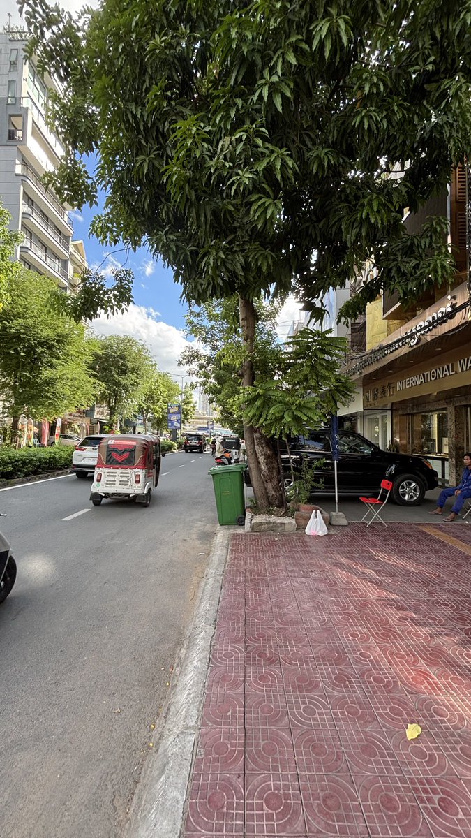 (Sir) Rafi tweet media