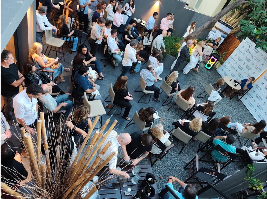 DiPace4's tweet image. #Conferencia #Coworking 
El futuro de los negocios no se construye en oficinas aisladas, sino en comunidades que colaboran. Mentes se encuentren y las ideas circulen libremente.
Así pasamos por San Isidro...
👇👇👇