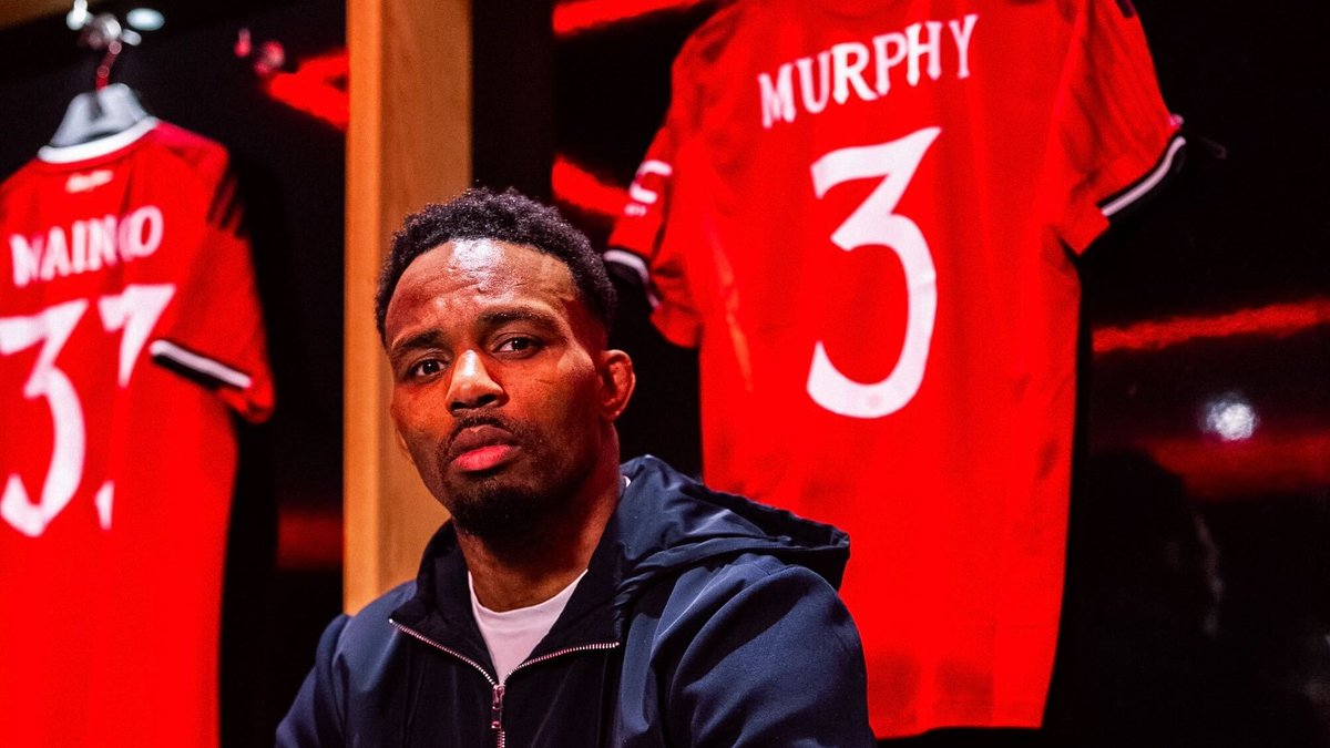 Real Red Devil 🔴 ⚽️ 

<a href="/LeroneMurphy/">LERONE MURPHY</a> took a visit to Old Trafford ahead of #UFCLondon 🇬🇧