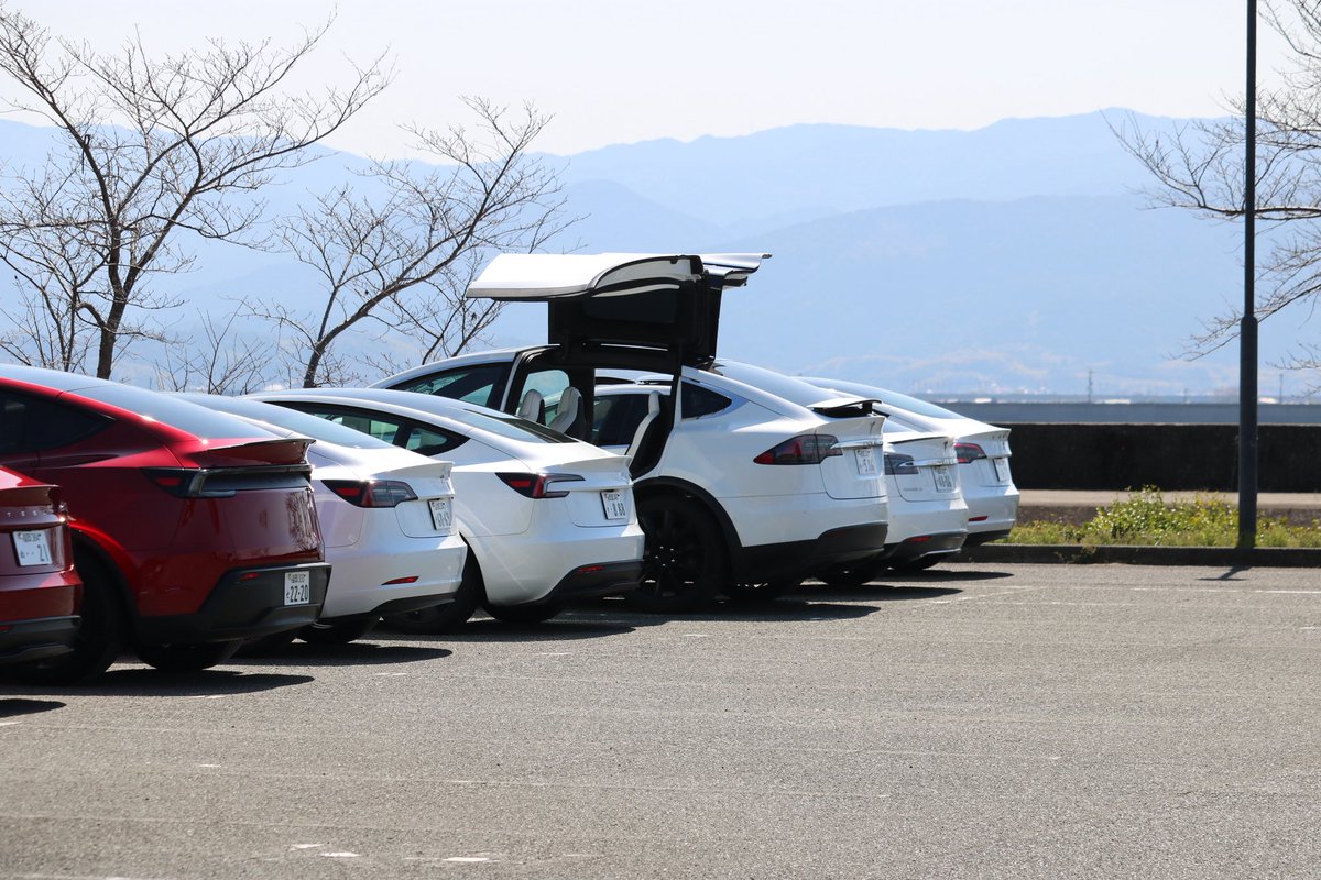 Mark__ev's tweet photo. ＼第50回 九州EVオフ会／

熊本県の「道の駅 不知火」にて開催しました！

多方面から電気自動車が11台と
ご参加ありがとうございました✨

志賀島へのツーリングも最高でした！

次回のオフ会は4月19日に開催予定👍
場所は現在検討中です🙏

 #九州EVオフ会
 #MARK_EV https://t.co/mTO3T6z4ve