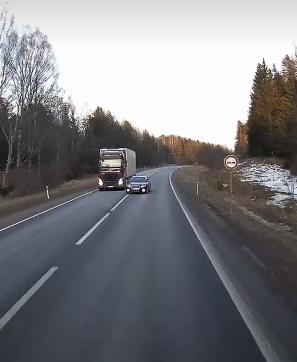 Krišs Roziņš tweet media